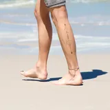 Faux tatouage homme Flèches géométriques