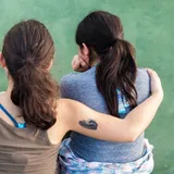 faux tatouage vagues