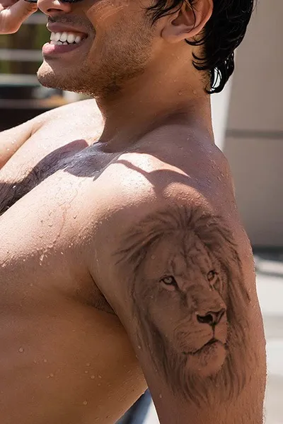 symbole tatouage lion