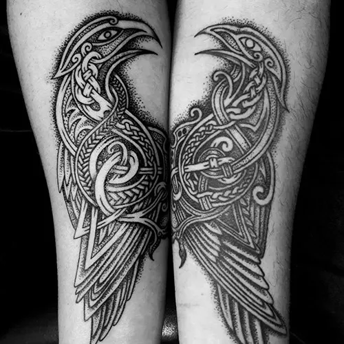 Tatouage corbeau Viking : Huginn and Muninn
