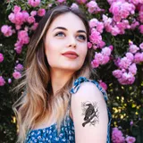 tatouage éphémère corbeau sur branche