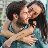 tatouage temporaire étoiles