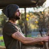 Tatouage éphémère homme loup viking