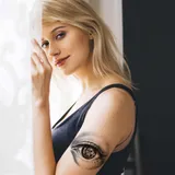 tatouage éphémère oeil de la mort