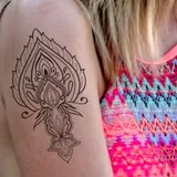 Tatouage éphémère motif ornemental #4