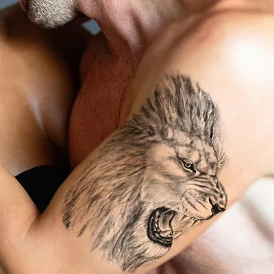tatouage lion force