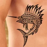 tatouage poisson espadon