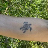 Tatouage tortue maori homme femme