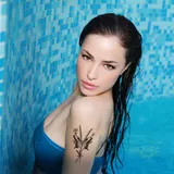 Tatouage temporaire papillon lavandes et fleurs