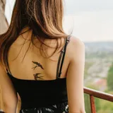 tattoo éphémère 2 hirondelles