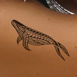 Tattoo éphémère baleine maori polynésienne