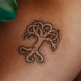 Tattoo éphémère Yggdrasil Viking