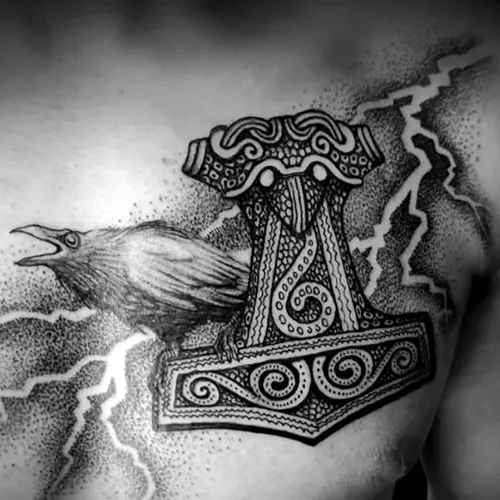 Tatouage Mjölnir Viking: marteau de Thor