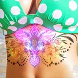 Tatouage Underboob oiseau tropical et fleurs roses - Lot de 3 tatouages éphémères - visuel 5
