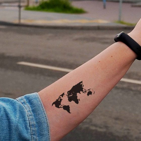 Tatouage éphémère carte du monde