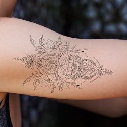 Tatouage éphémère Fleurs et arabesques