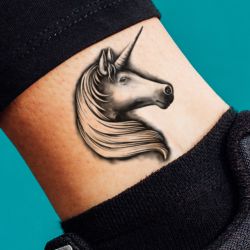 Tatouage éphémère licorne
