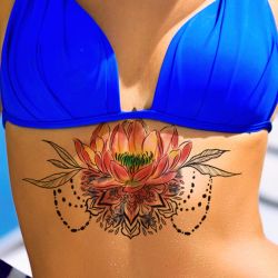 tatouage éphémère underboob fleur lotus multicolore