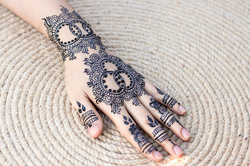 tatouage éphémère henné
